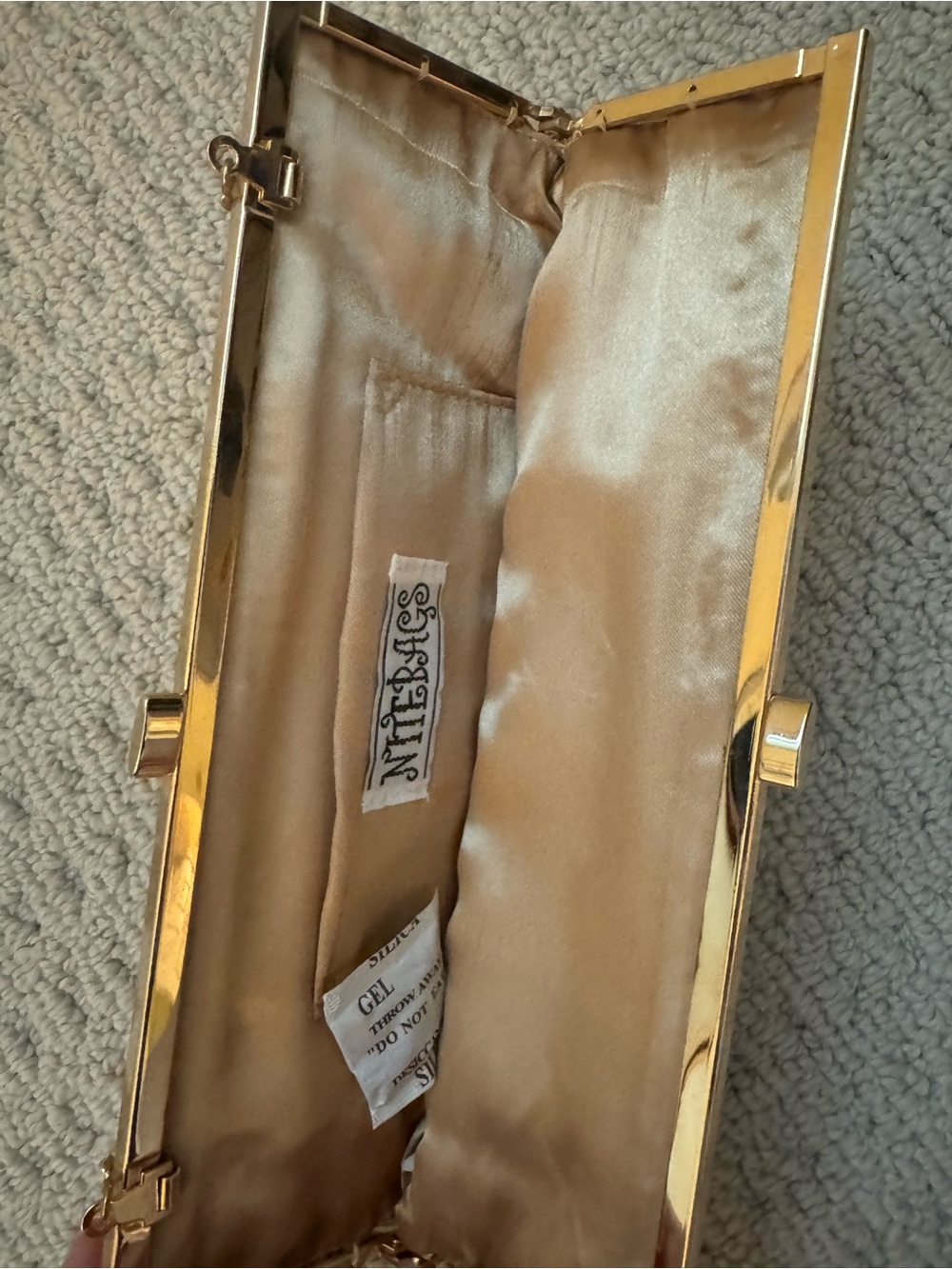 Gold Sequined Evening Clutch - Picture 3 of 3
